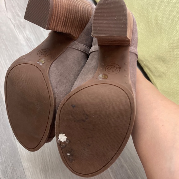 Lucky Brand Tan Open Toe Bootie Heels / Shoes Size 8.5 - Picture 6 of 6